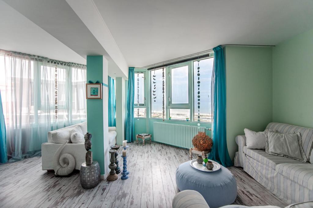 Beach Suite Sand room 2
