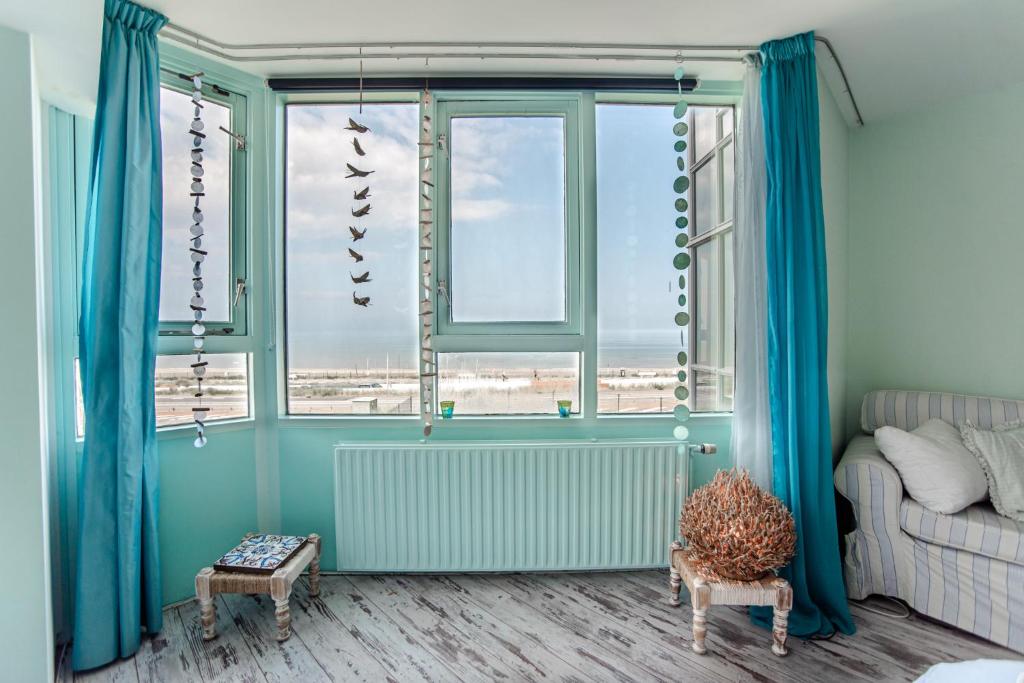 Beach Suite Sand room 3