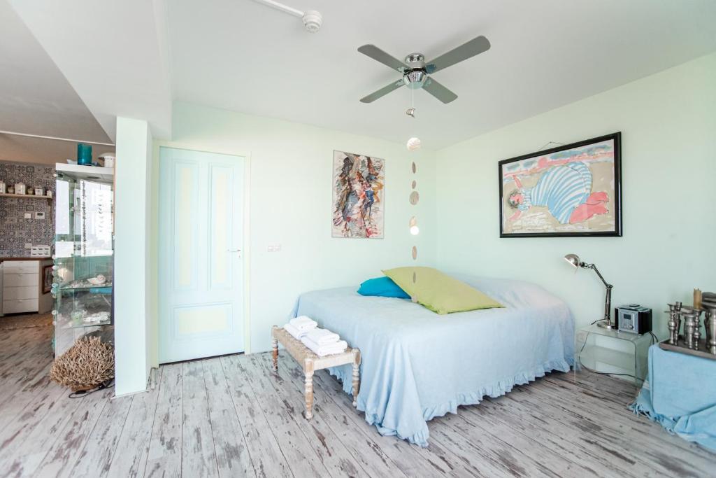 Beach Suite Sand room 6